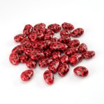 Blackberry Almond Dragee<br>حلوى التوت الأسود واللوز