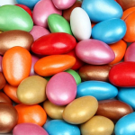 Colored Almond Dragee<br>حلوى اللوز الملونة